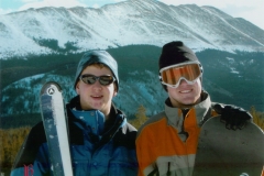 03-Brotherhood-skiing-brothers