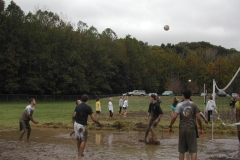 04-Mud-Volleyball-17