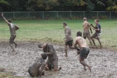 04-Mud-Volleyball-35