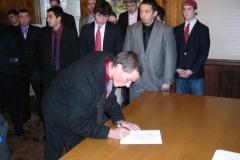 09-Spring-Pledge-Pinning-11-Cramer_upscale